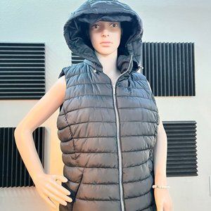 ZARA Woman Black QUILTED VEST WITH HOOD /XL /ZARA Mujer Negro CHALECO ACOLCHADO